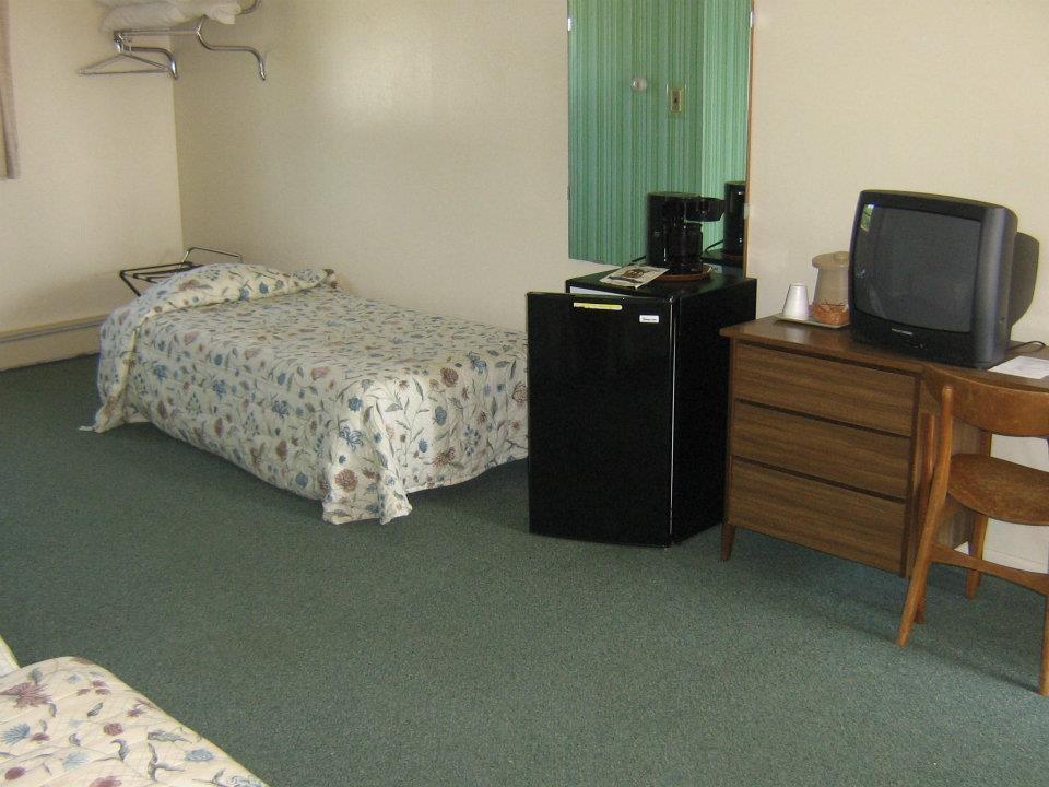 Chapel Hill Motel Brevort 객실 사진